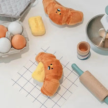 Hiddening Food Sniffing Toy Interactive Dog Chew Toy Croissant Bread Squeaking Sound Plush Toys Pets Exercise Supplies
